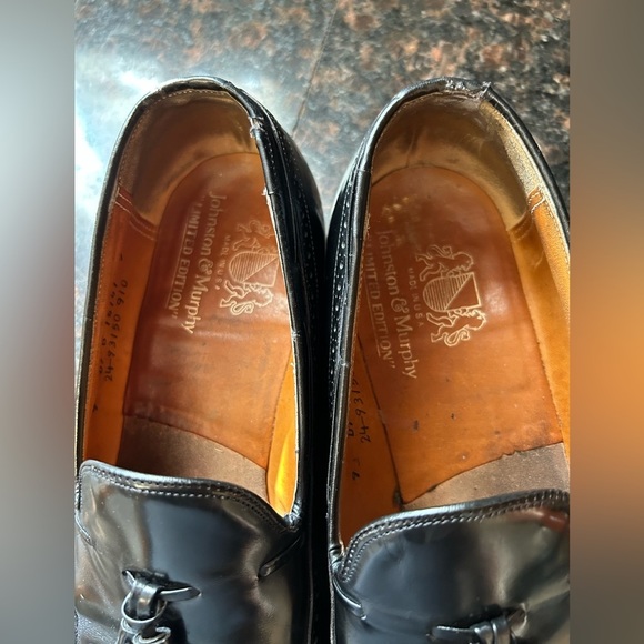 Johnson & Murphy LIMITED EDITION loafers shoes with tassels 9D